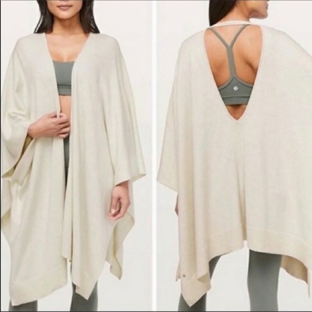 NWT Lululemon Free to Coast Wrap